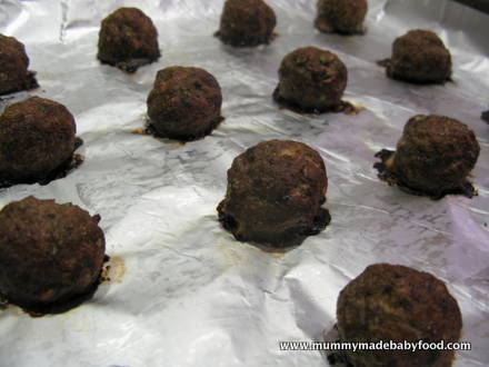 Baby Finger Foods: Beef Meatballs