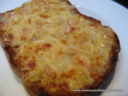 Baby Finger Foods: Cheesy Apple Toastie