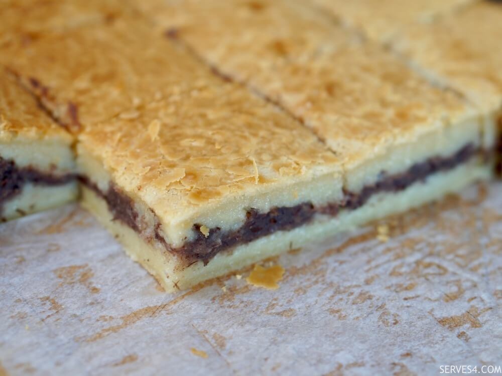 Baked Nian Gao Sticky Rice Cake with Red Bean Paste (红豆 烤年糕)