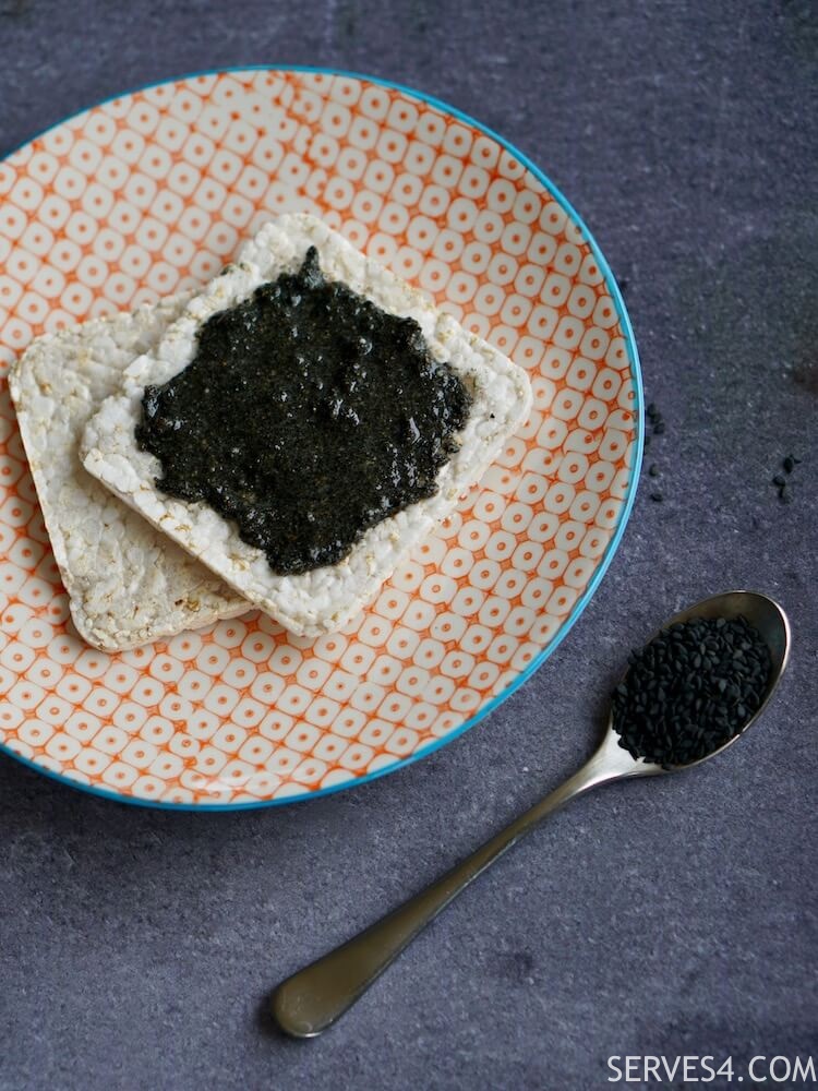 Black Sesame Paste on Rice Cake