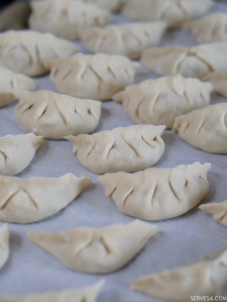 How to Make Chinese Dumplings (水饺)