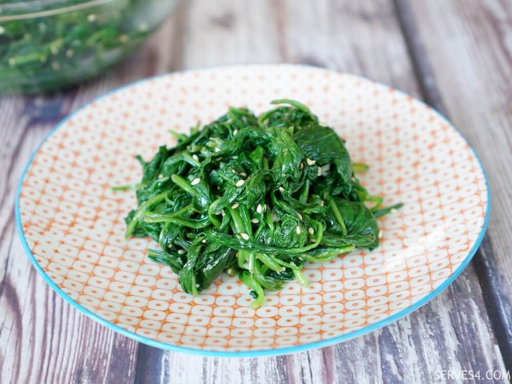 seasoned Korean spinach with garlic, sesame oil, salt and sesame seeds