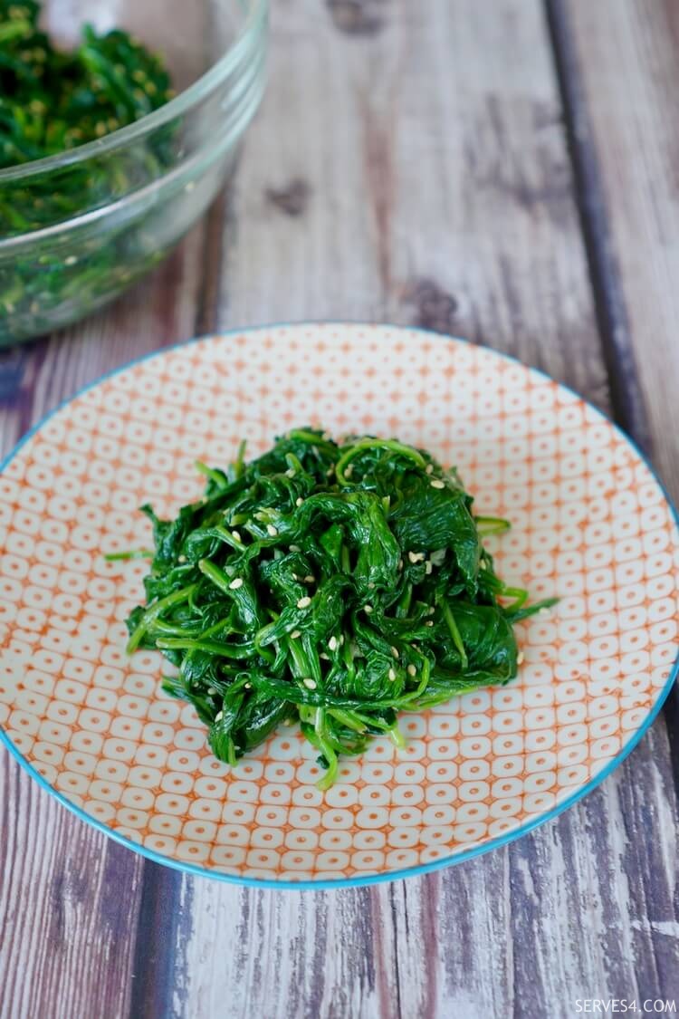 seasoned Korean spinach with garlic, sesame oil, salt and sesame seeds