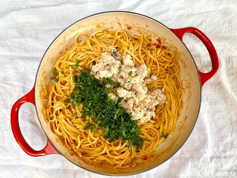 Linguine with Crab