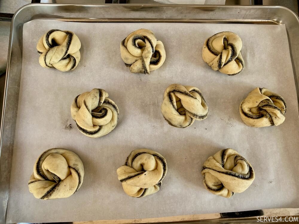 Making Black Sesame Buns