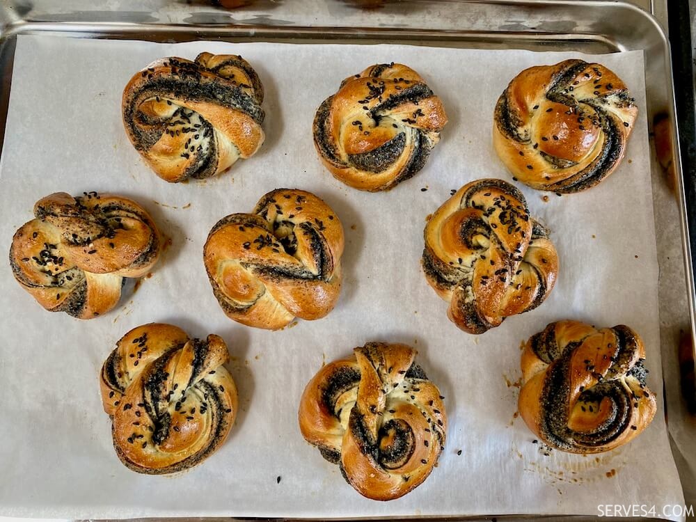 Making Black Sesame Buns