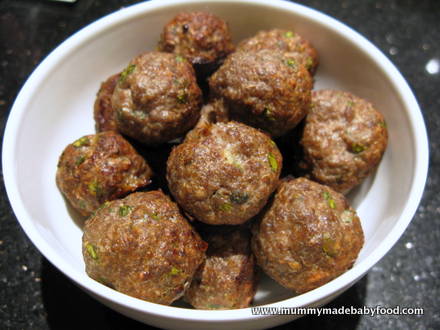 Baby Finger Foods: Beef Meatballs