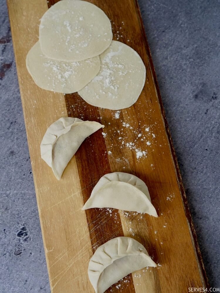 Homemade Dumpling Wrappers (饺子皮)