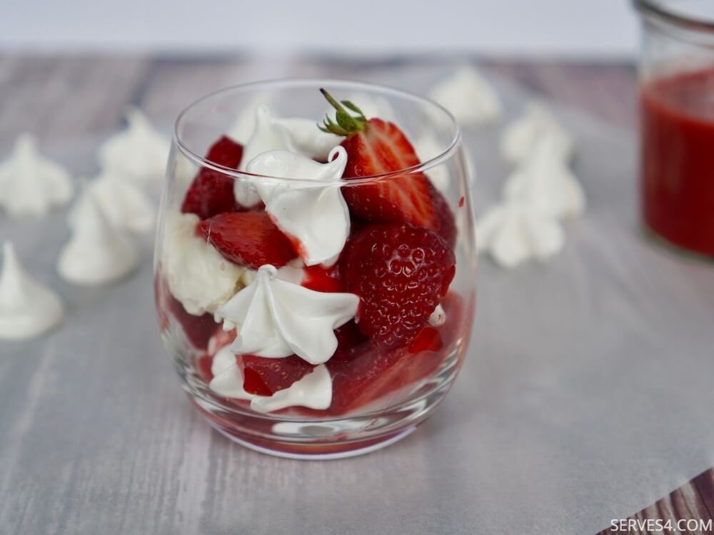 Here's a simple Eton Mess recipe for making the most beautifully gorgeous summer dessert cups.