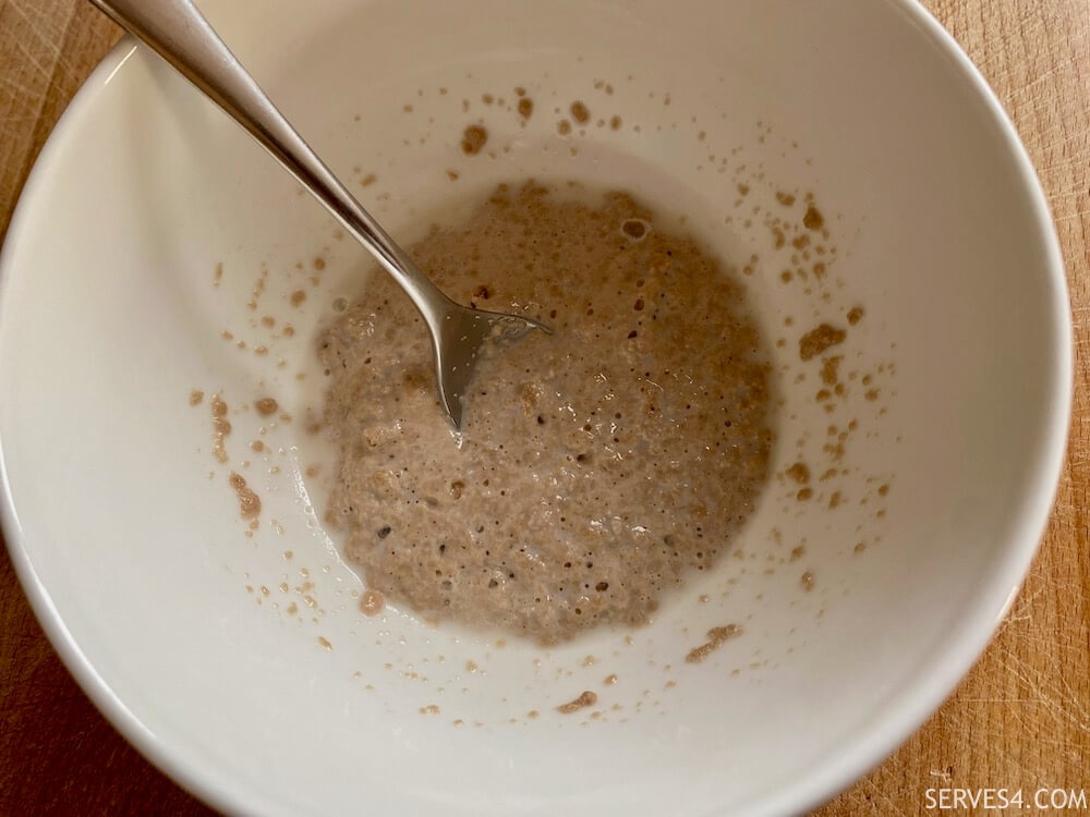 Making black sesame buns