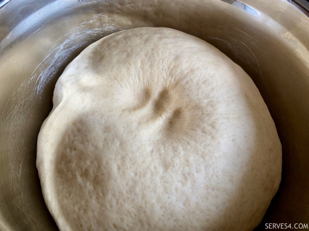 Making black sesame buns